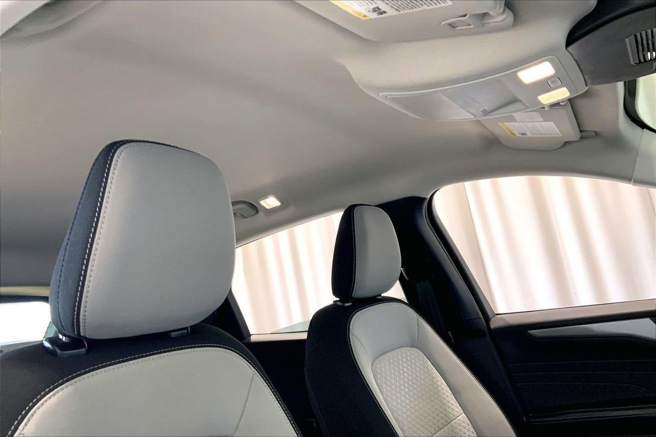 Certified 2023 Ford Escape Active w/ Tech Pack #1 FWD image 27