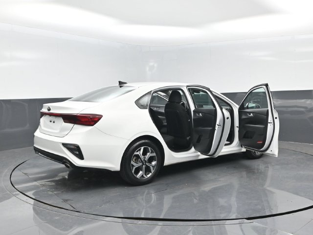 Used 2021 Kia Forte LXS FWD image 27