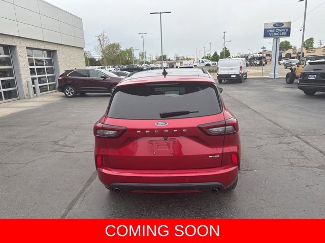 Certified 2024 Ford Escape ST-Line w/ Tech Pack #1 AWD/4WD image 3