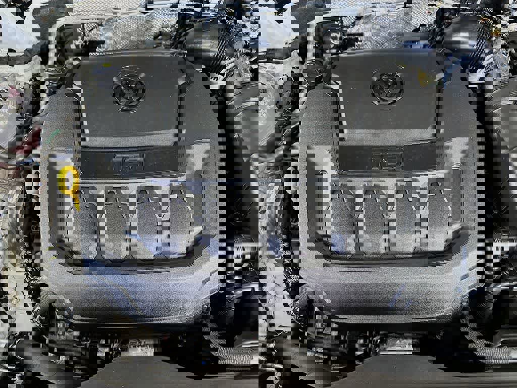 Used 2021 Volkswagen Tiguan SE image 12