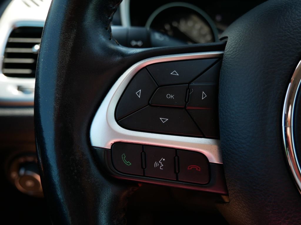 Used 2019 Jeep Compass Latitude w/ Popular Equipment Group AWD/4WD image 17