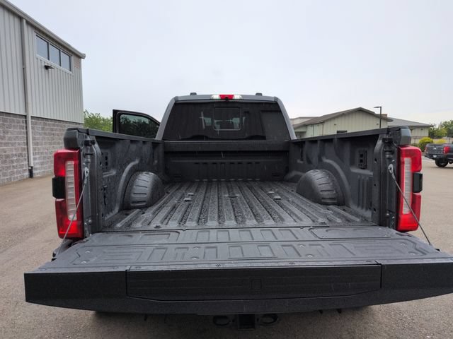 Certified 2024 Ford F450 Lariat w/ Lariat Ultimate Package AWD/4WD image 28