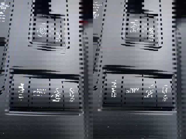 Used 2022 Toyota Highlander XLE image 38