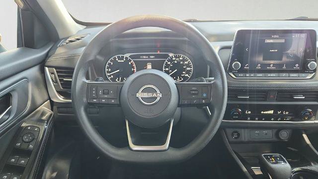 Used 2024 Nissan Rogue SV AWD/4WD image 25