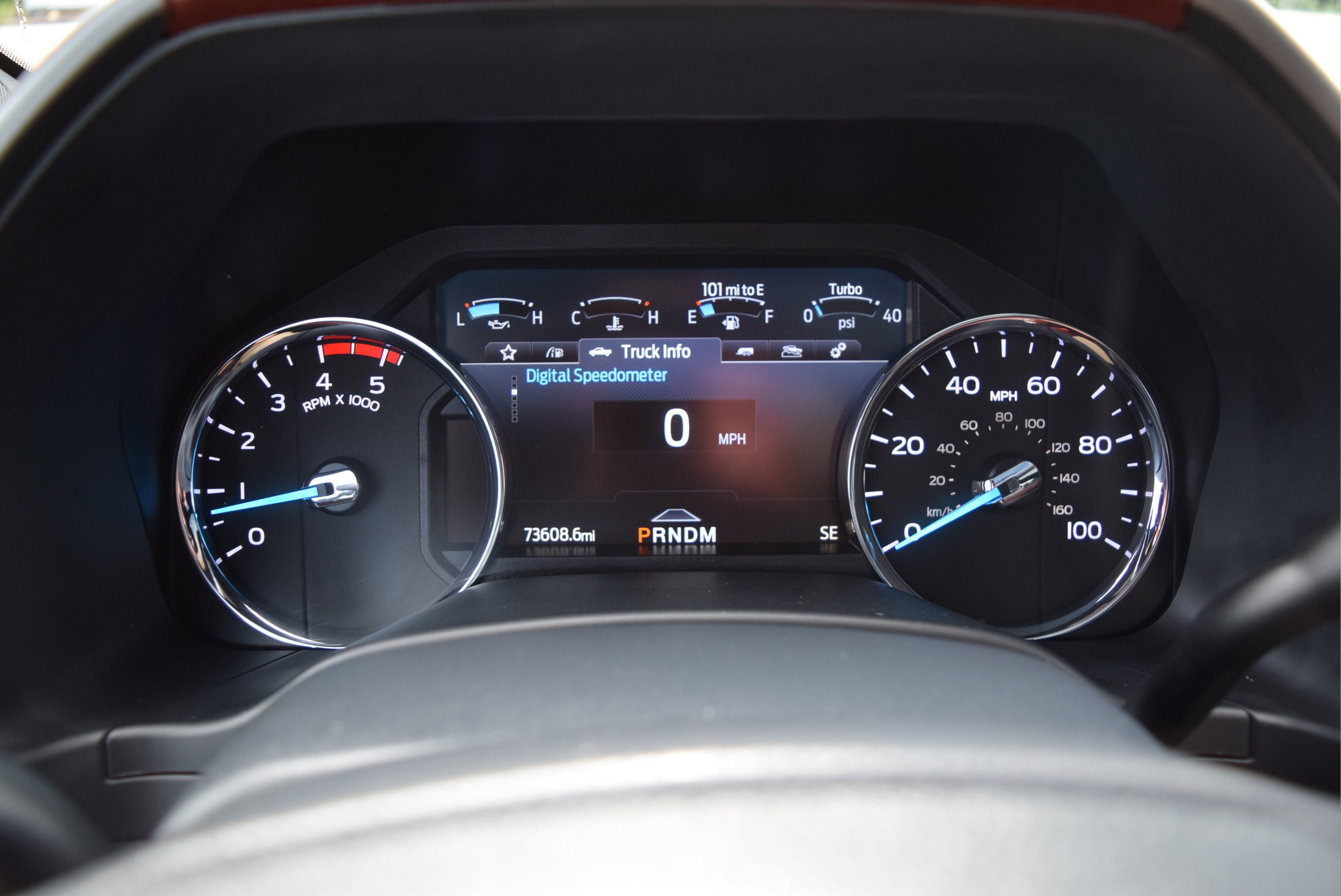 Certified 2022 Ford F350 Platinum w/ FX4 Off-Road Package AWD/4WD image 14