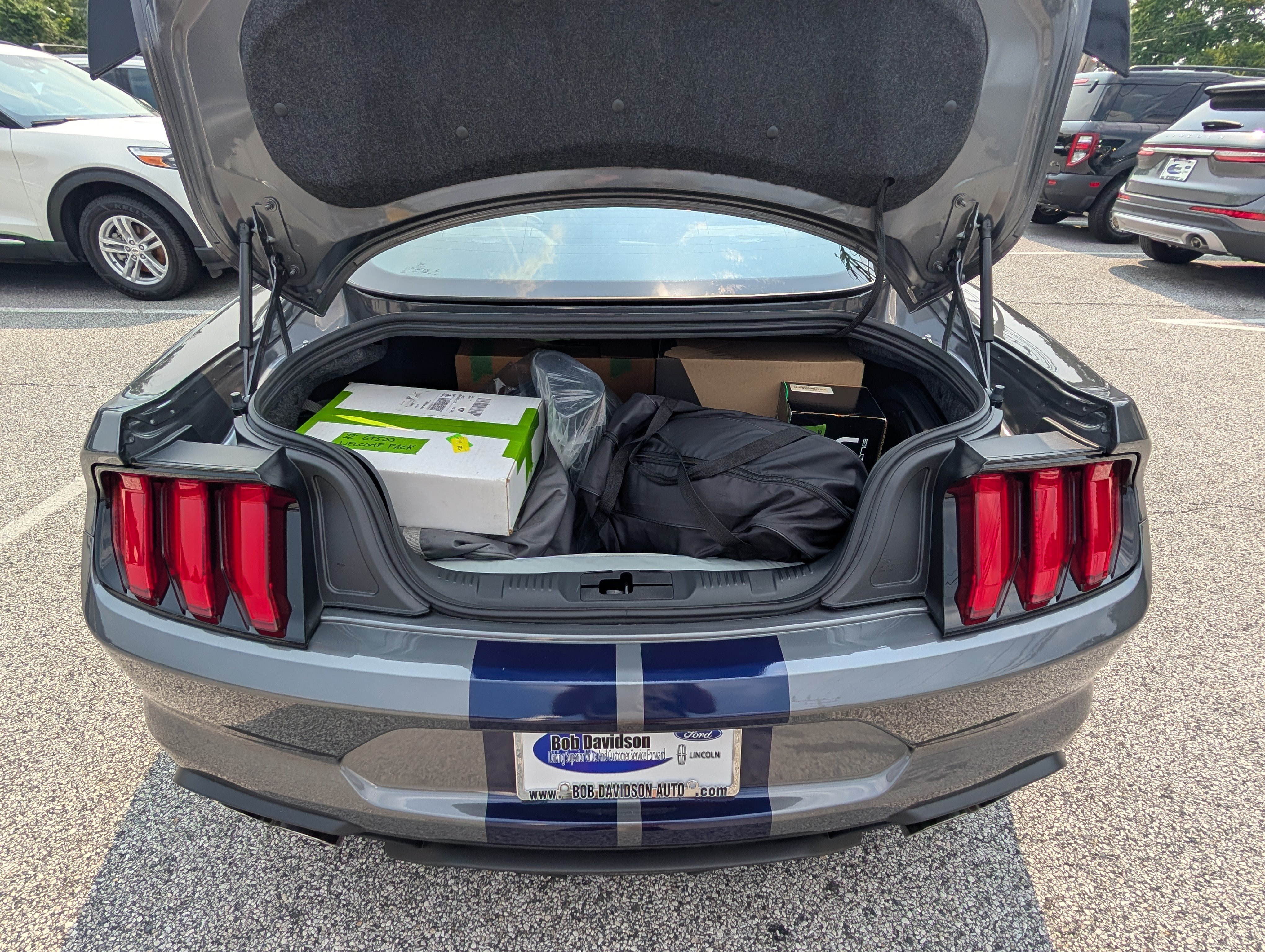 Certified 2022 Ford Mustang Shelby GT500 w/ Technology Package RWD image 51