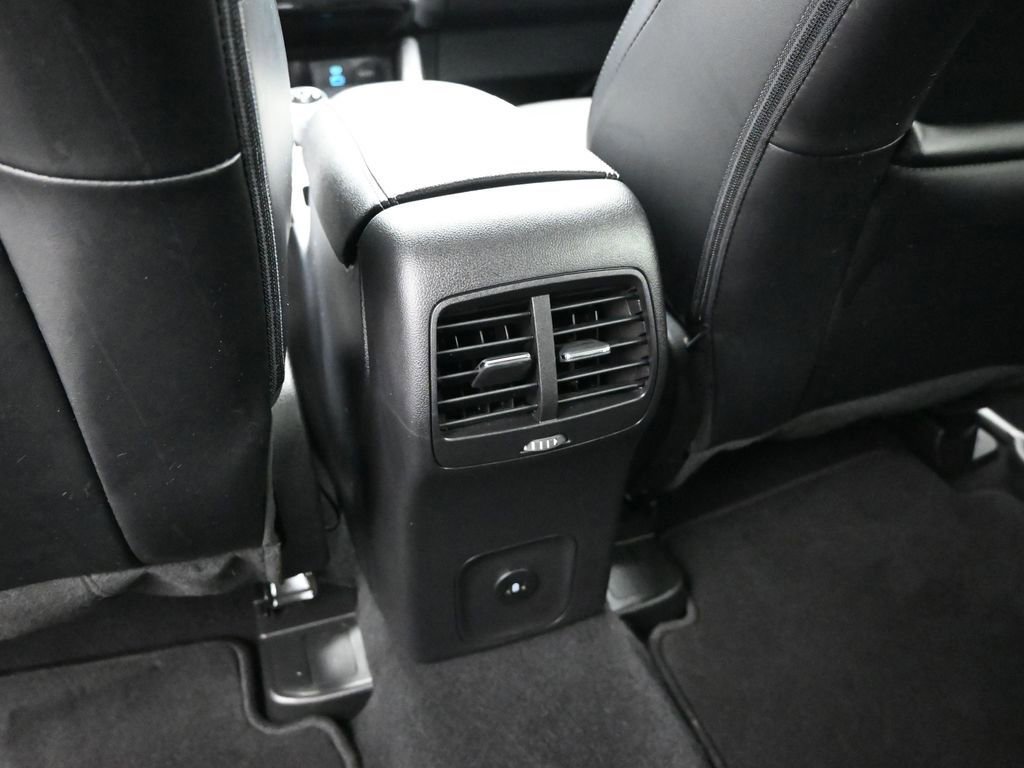 Certified 2023 Ford Escape SE image 47