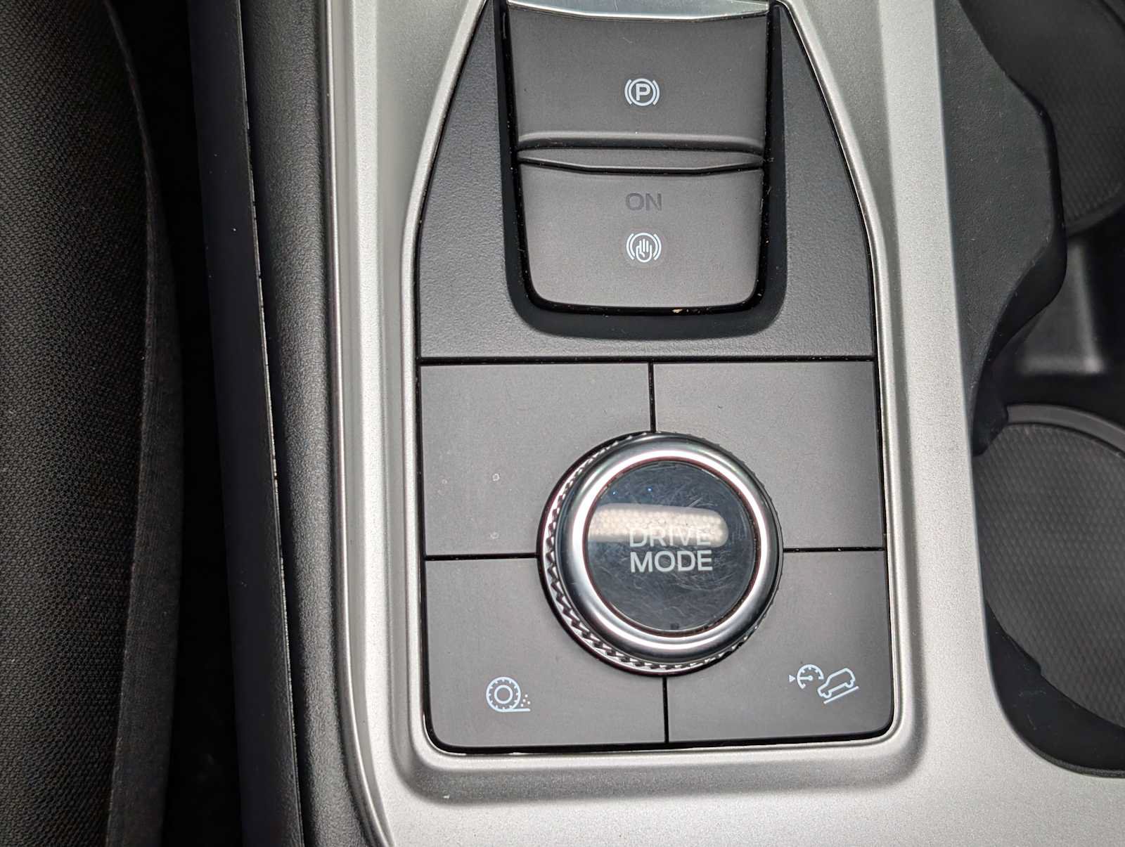 Certified 2023 Ford Explorer XLT AWD/4WD image 26