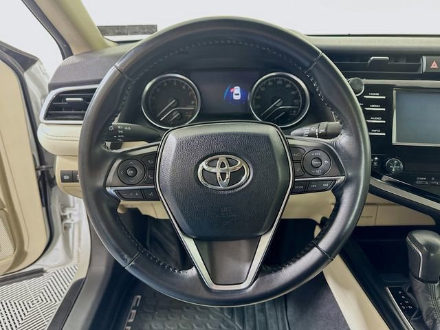Used 2018 Toyota Camry L image 12