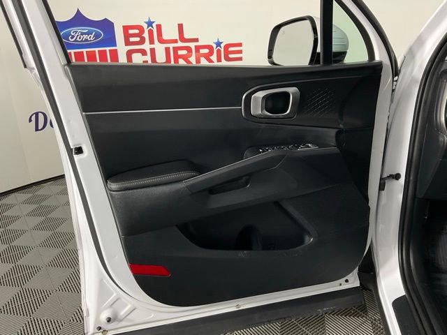 Used 2025 Kia Sorento S w/ Panoramic Sunroof Package image 12