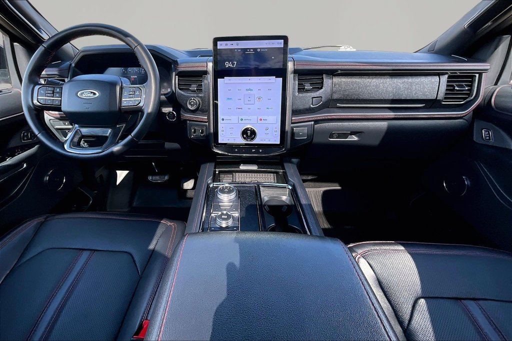 Certified 2024 Ford Expedition Limited AWD/4WD image 16