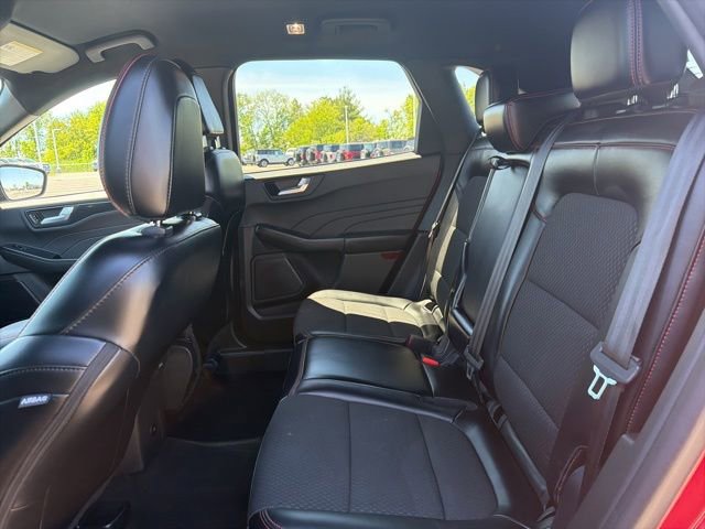 Certified 2024 Ford Escape ST-Line AWD/4WD image 15