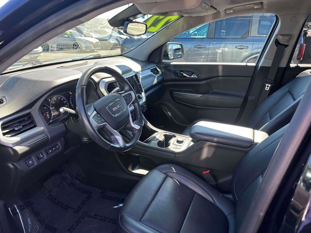 Used 2022 GMC Acadia SLT w/ Technology Package image 16