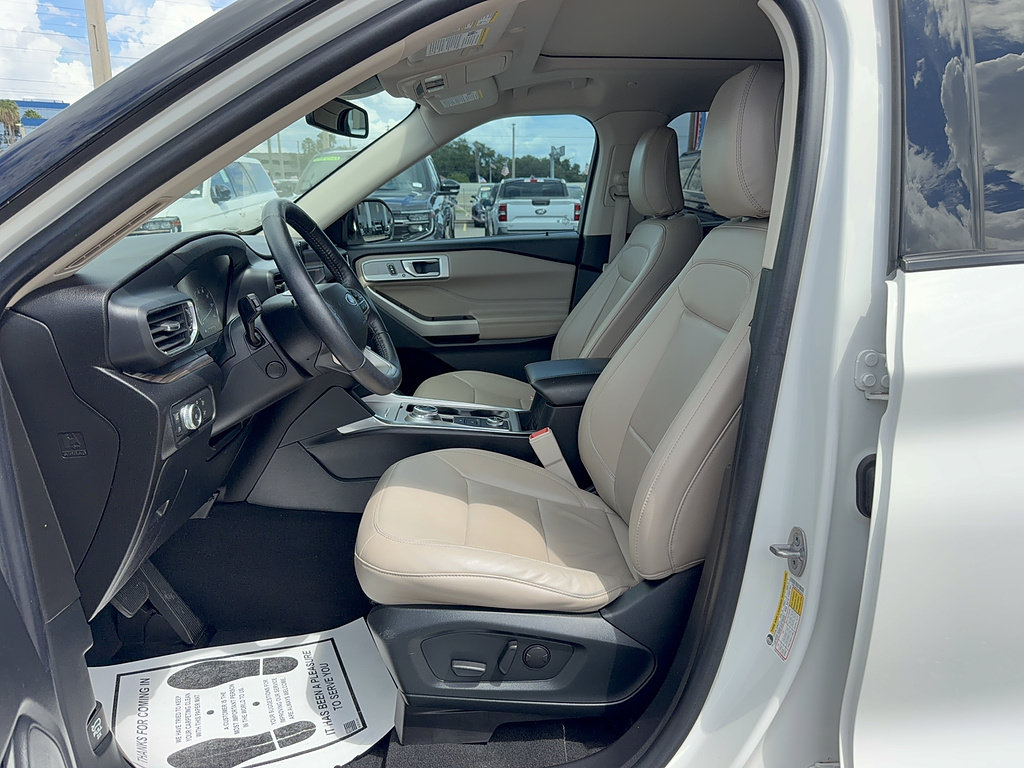 Certified 2022 Ford Explorer Limited w/ Hybrid Equipment Group 310A AWD/4WD image 11
