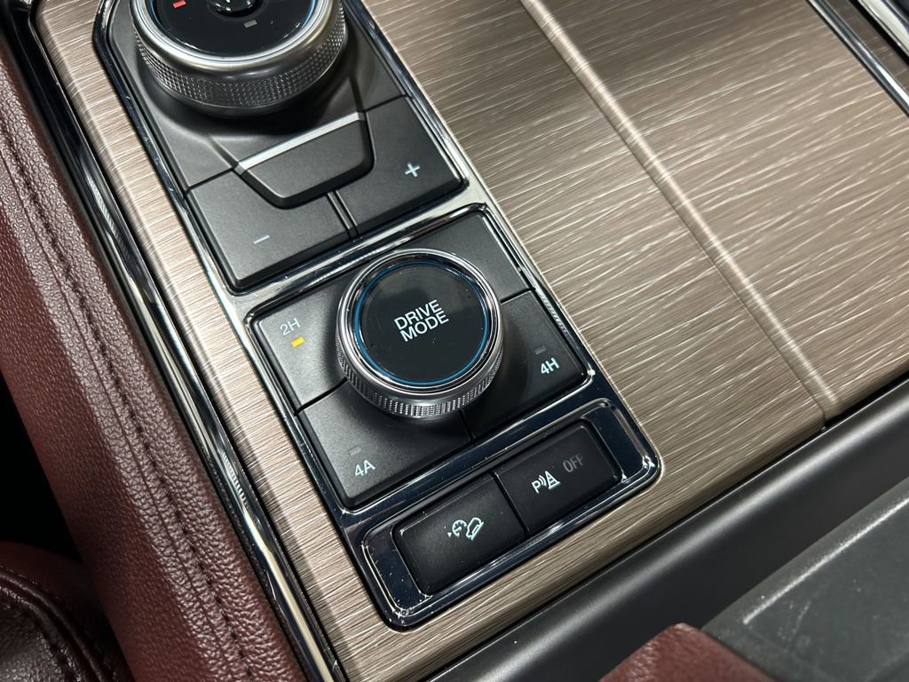 Certified 2024 Ford Expedition Limited image 29