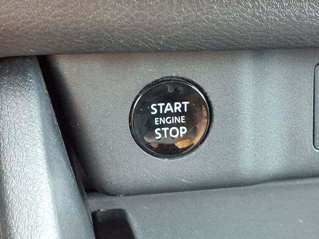 Used 2024 Nissan Rogue S AWD/4WD image 17