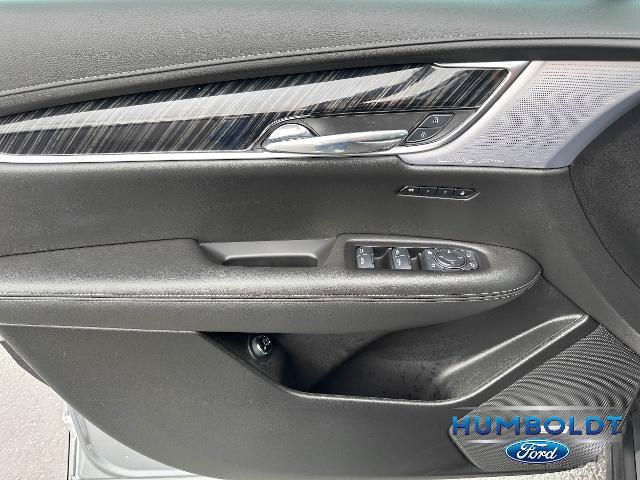 Used 2025 Cadillac XT6 Premium Luxury AWD/4WD image 12