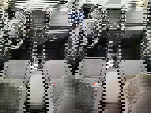 Used 2023 Nissan Frontier SV w/ Tow Package image 13