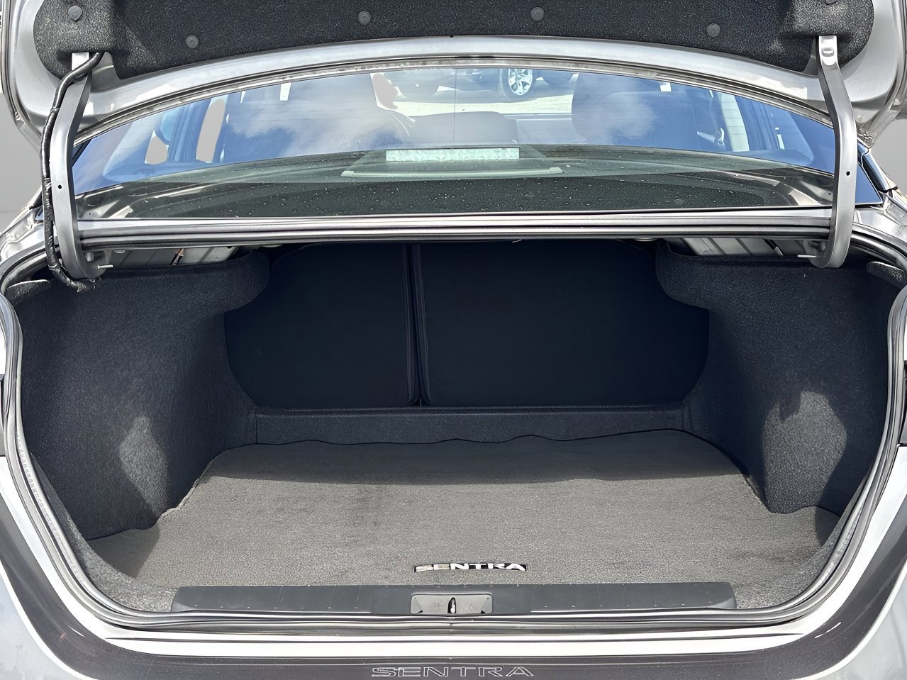 Used 2023 Nissan Sentra S image 14