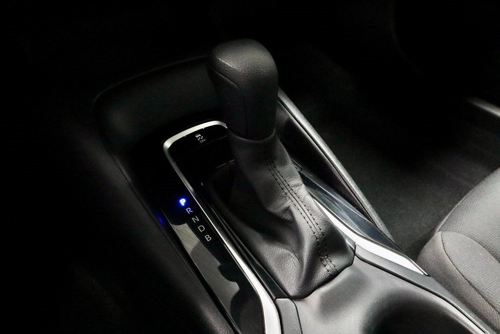 Used 2024 Toyota Corolla LE image 31