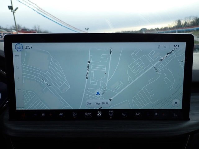 Certified 2025 Ford Escape Platinum w/ Premium Technology Package image 26