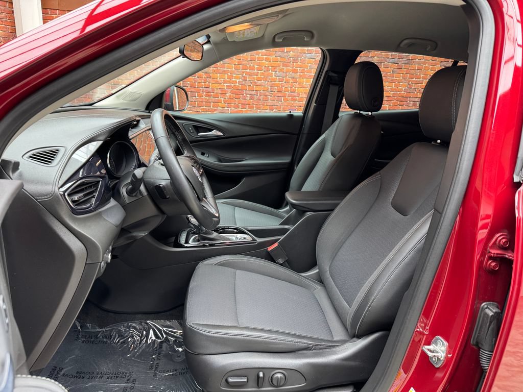 Used 2021 Buick Encore GX Select w/ Sport Touring Package AWD/4WD image 22