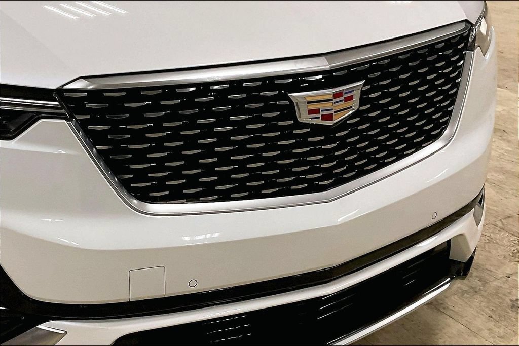 Used 2024 Cadillac XT6 Luxury w/ LPO, Floor Liner Package AWD/4WD image 30
