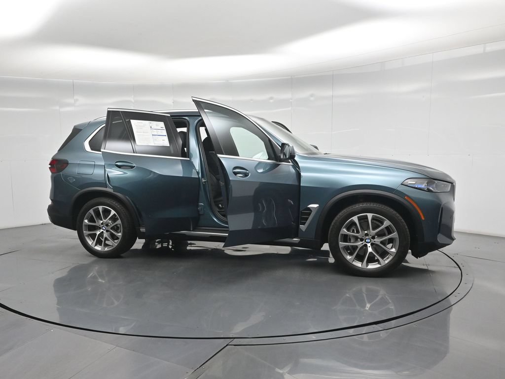 Used 2024 BMW X5 sDrive40i RWD image 33