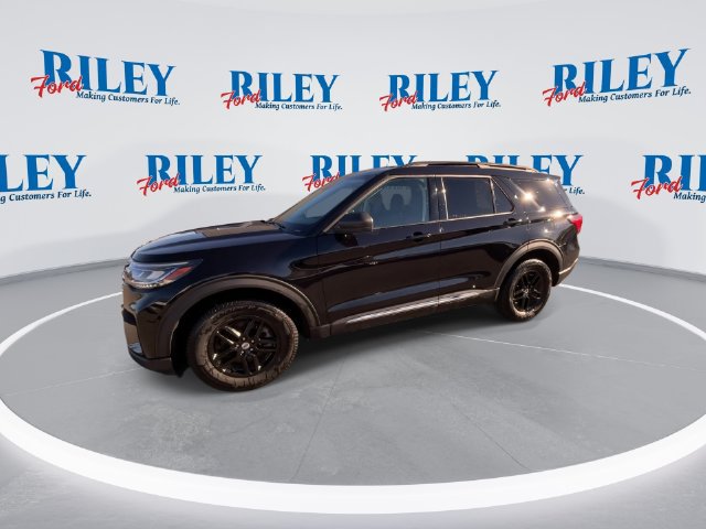 Certified 2025 Ford Explorer Active AWD/4WD image 4
