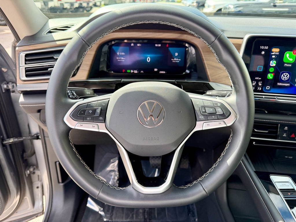 Used 2025 Volkswagen Atlas SE AWD/4WD image 27