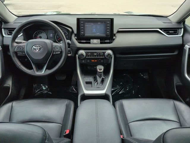 Used 2019 Toyota RAV4 XLE Premium w/ Cold Weather Package FWD image 15