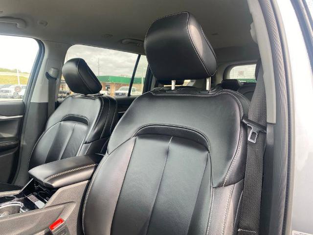 Used 2023 Jeep Grand Cherokee L Limited image 11