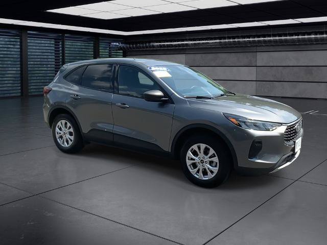 Certified 2025 Ford Escape Active AWD/4WD image 2
