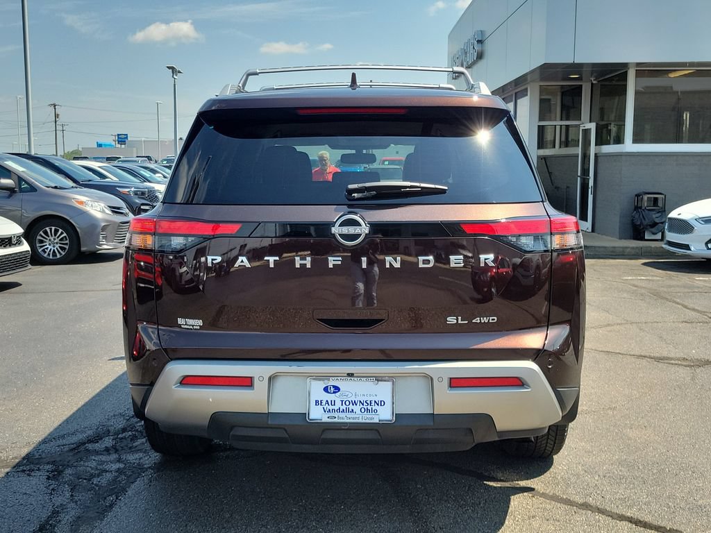 Used 2022 Nissan Pathfinder SL AWD/4WD image 5