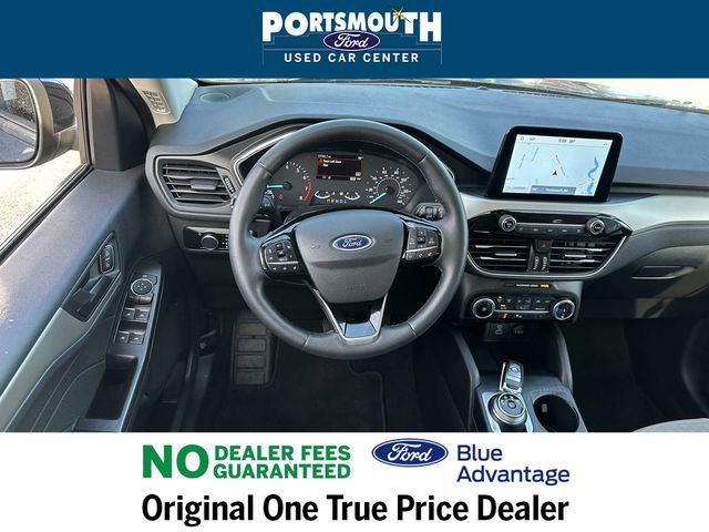 Certified 2022 Ford Escape SE w/ SE Sport Appearance Package image 13