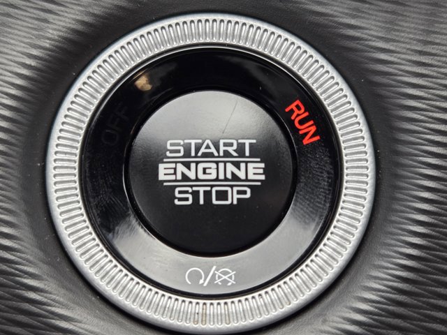 Used 2024 Jeep Grand Cherokee L Altitude image 18