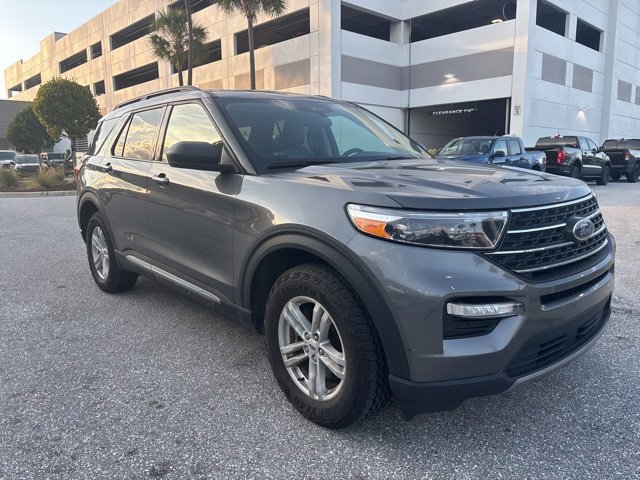 Certified 2022 Ford Explorer XLT w/ Equipment Group 202A image 5