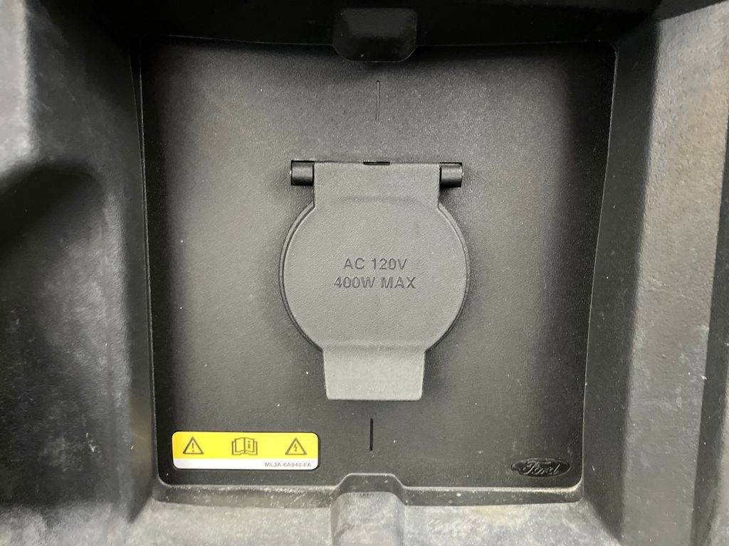 Certified 2023 Ford F150 XLT w/ Equipment Group 302A High image 33