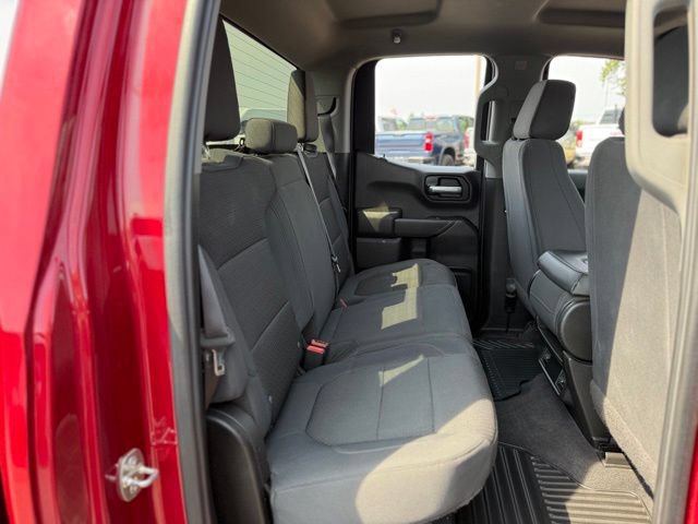 Used 2020 Chevrolet Silverado 1500 Custom w/ Custom Value Package AWD/4WD image 15