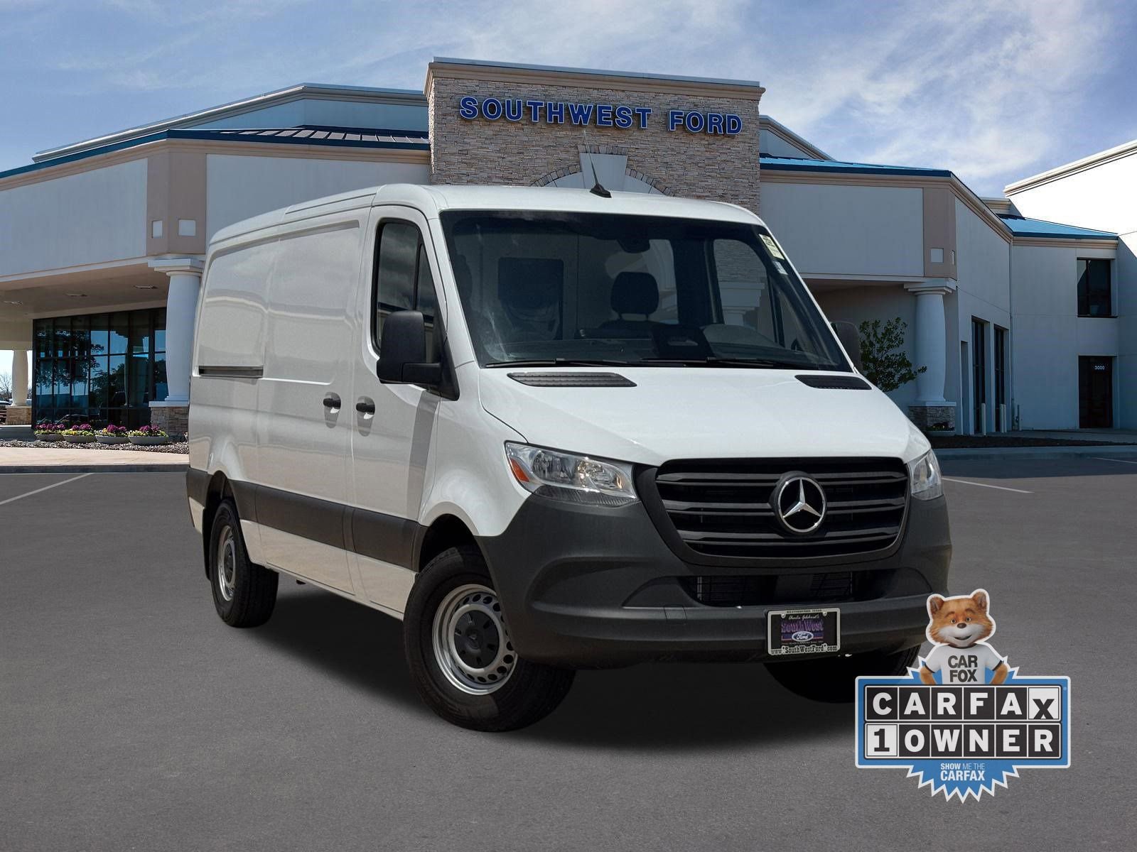 Used 2025 Mercedes-Benz Sprinter 2500 image 1