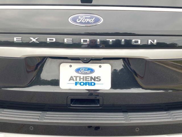 Certified 2024 Ford Expedition XLT AWD/4WD image 9