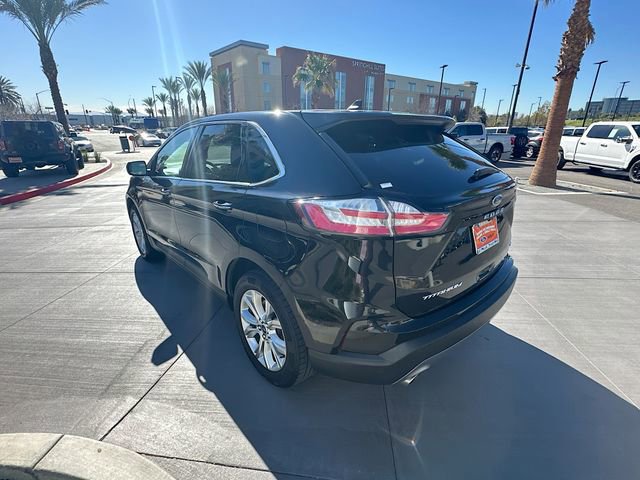 Certified 2022 Ford Edge Titanium image 3