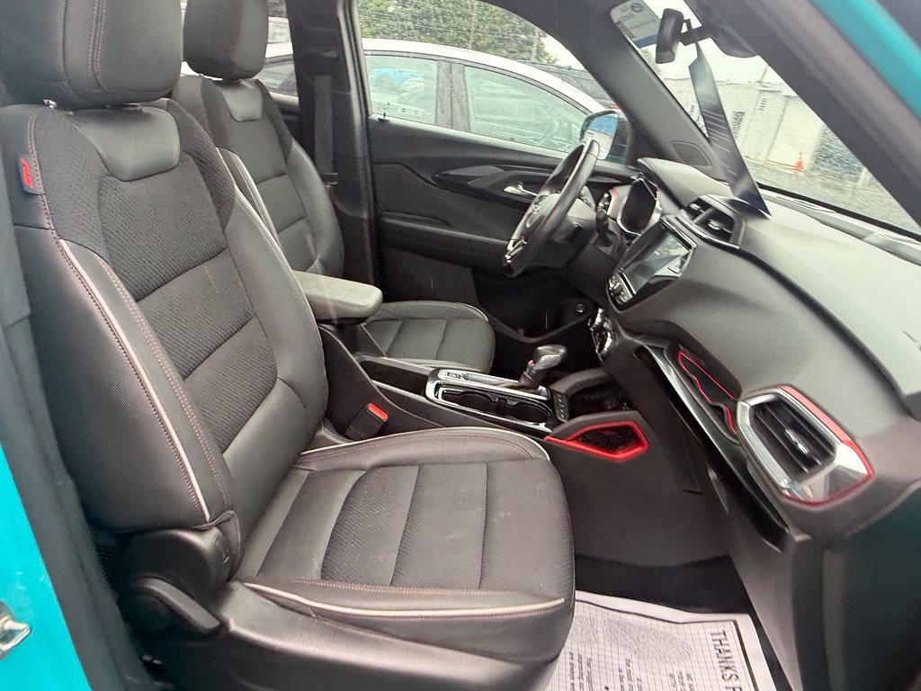 Used 2021 Chevrolet TrailBlazer RS w/ Sun and Liftgate Package AWD/4WD image 24
