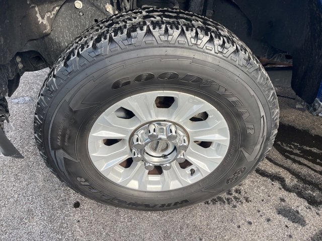 Certified 2022 Ford F350 XLT w/ XLT Value Package image 11