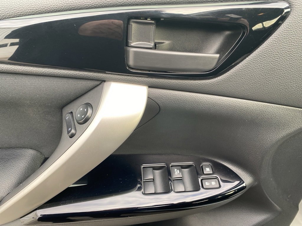 Used 2024 Mitsubishi Eclipse Cross LE image 22