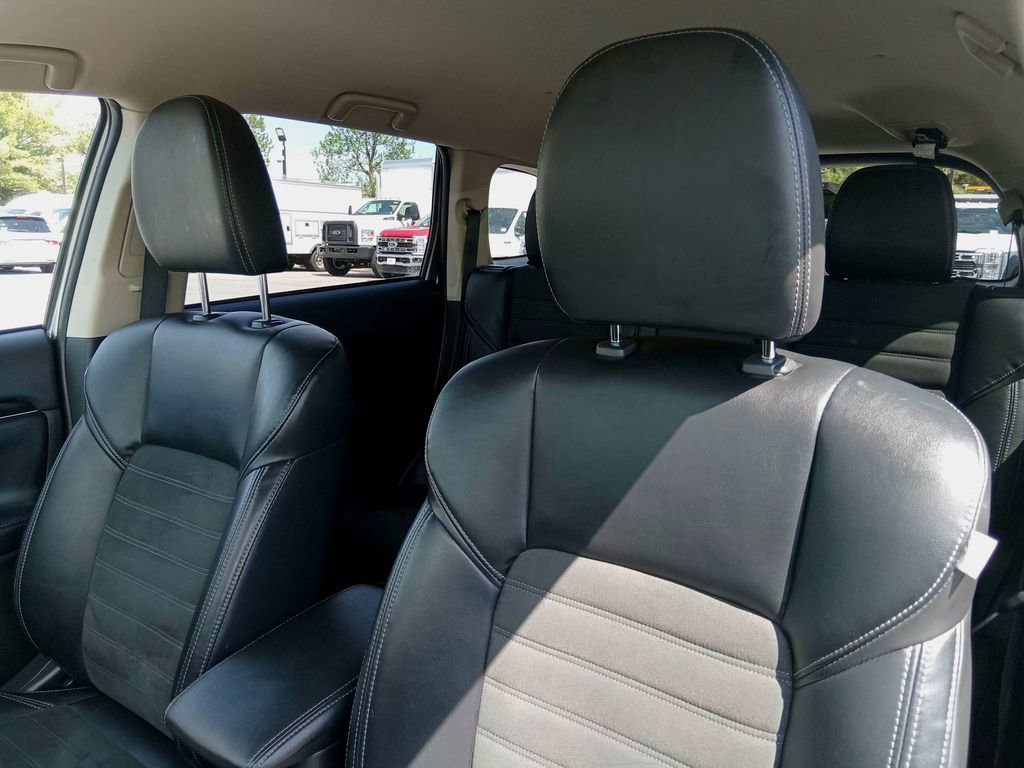 Used 2020 Mitsubishi Outlander SE AWD/4WD image 14