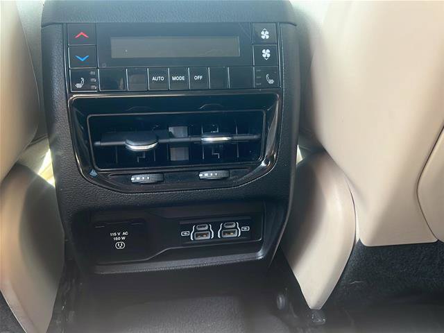 Used 2021 Jeep Grand Cherokee L Limited w/ Trailer Tow Group (B) AWD/4WD image 22