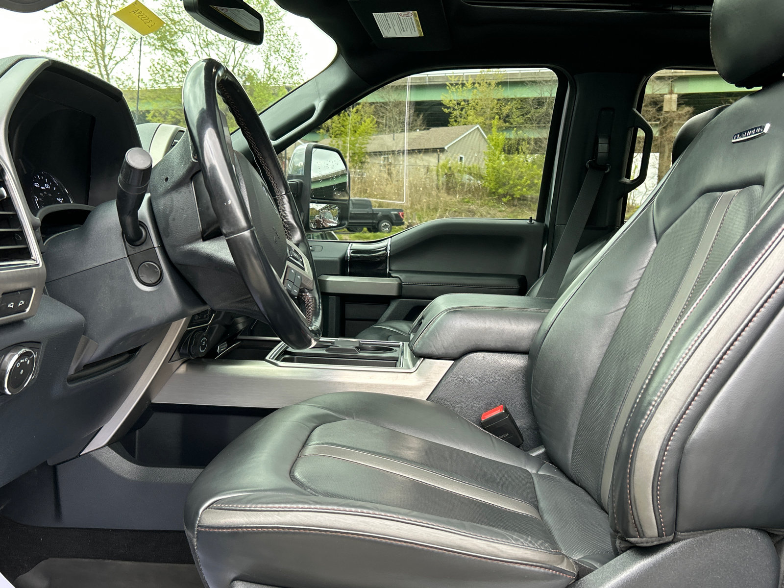 Certified 2022 Ford F350 Platinum AWD/4WD image 9