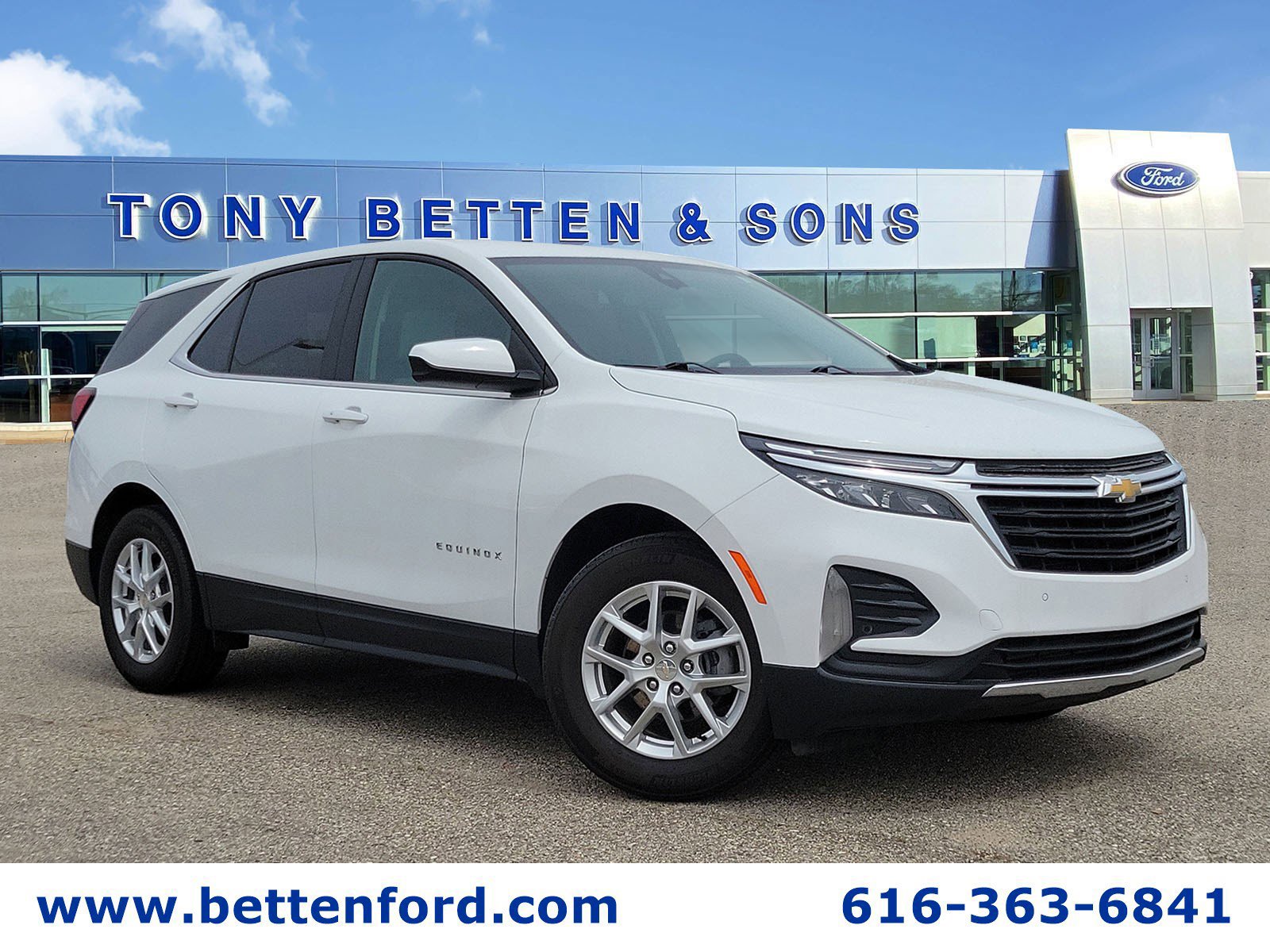 Used 2022 Chevrolet Equinox LT FWD image 1