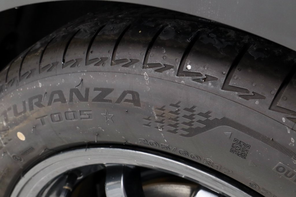 Used 2023 Toyota Prius LE image 19